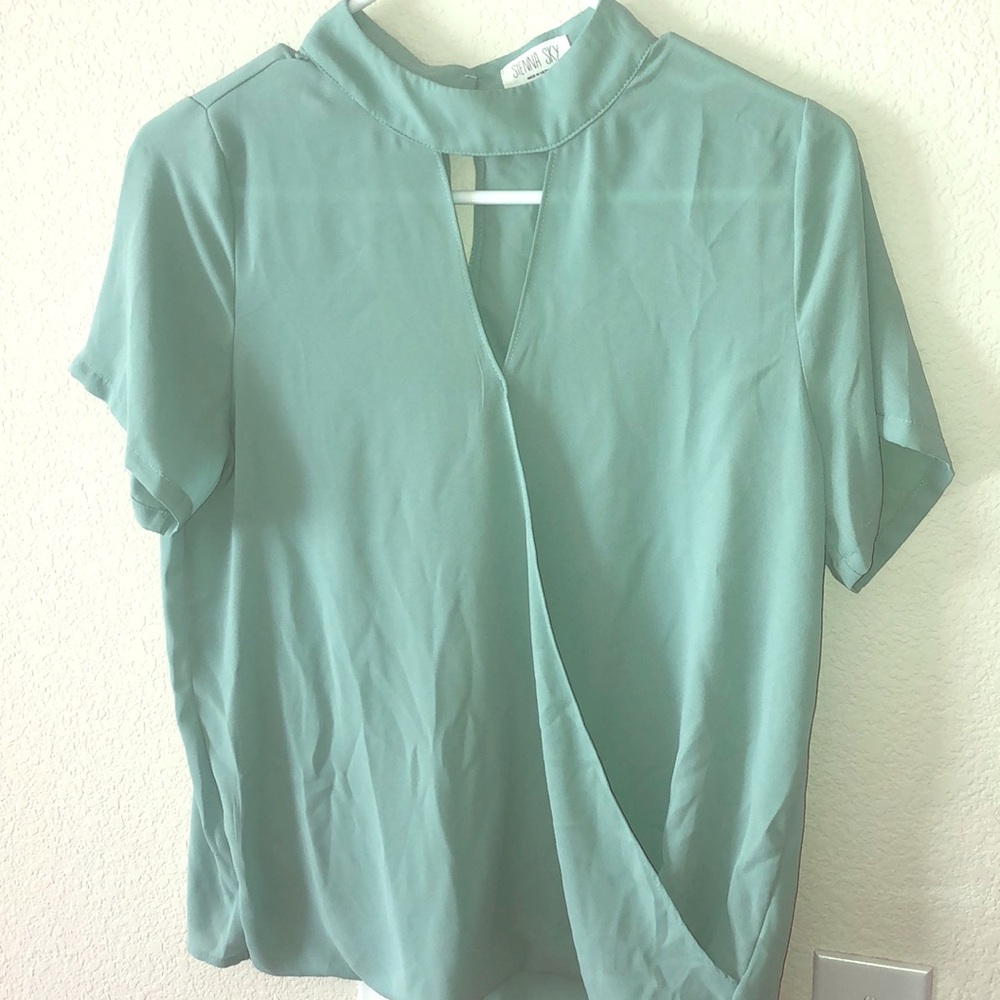 Sea-foam green Elegant Blouse with keyhole back